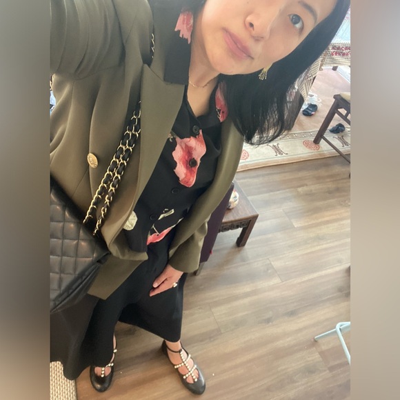 Meet your Posher, Mercedes - Picture 5 of 5